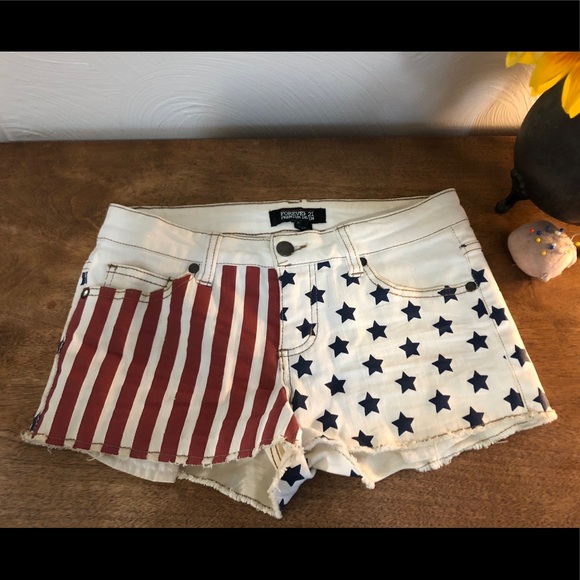 Forever 21 Pants - Forever 21 • Mid-rise Flag Shorts